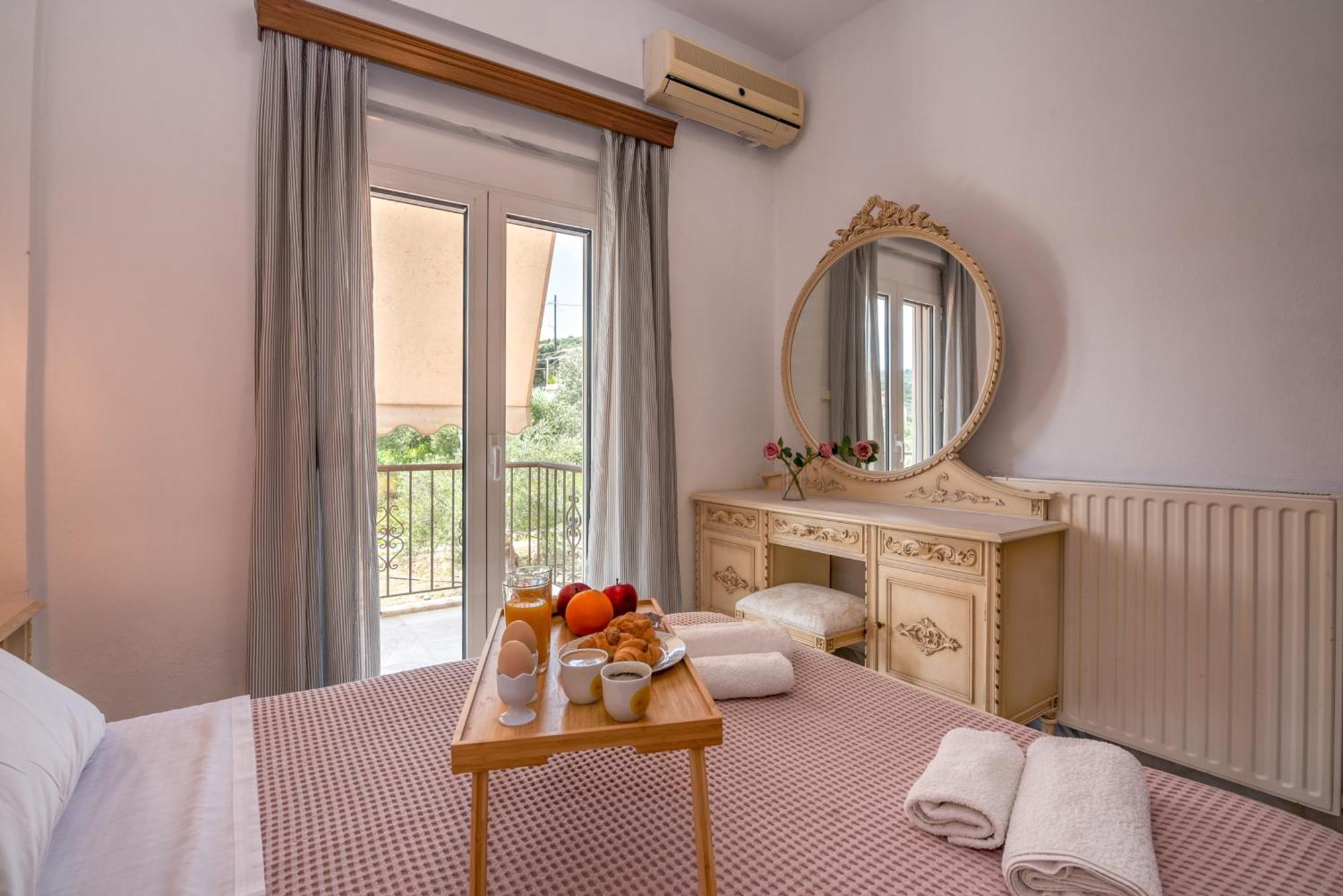 Achilleas Deluxe Αpartment -Pet Friendly-Parking-Mountain View Villa Kotsiana Exterior photo